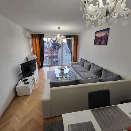 Ferienwohnung Deluxe Katana Dream House Old Town, With Parking Garage Sarajevo Exterior foto